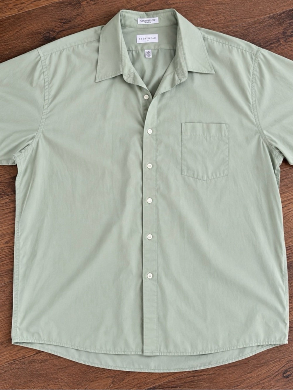 Van Heusen Sage Green Short-Sleeve Button-Down Shirt